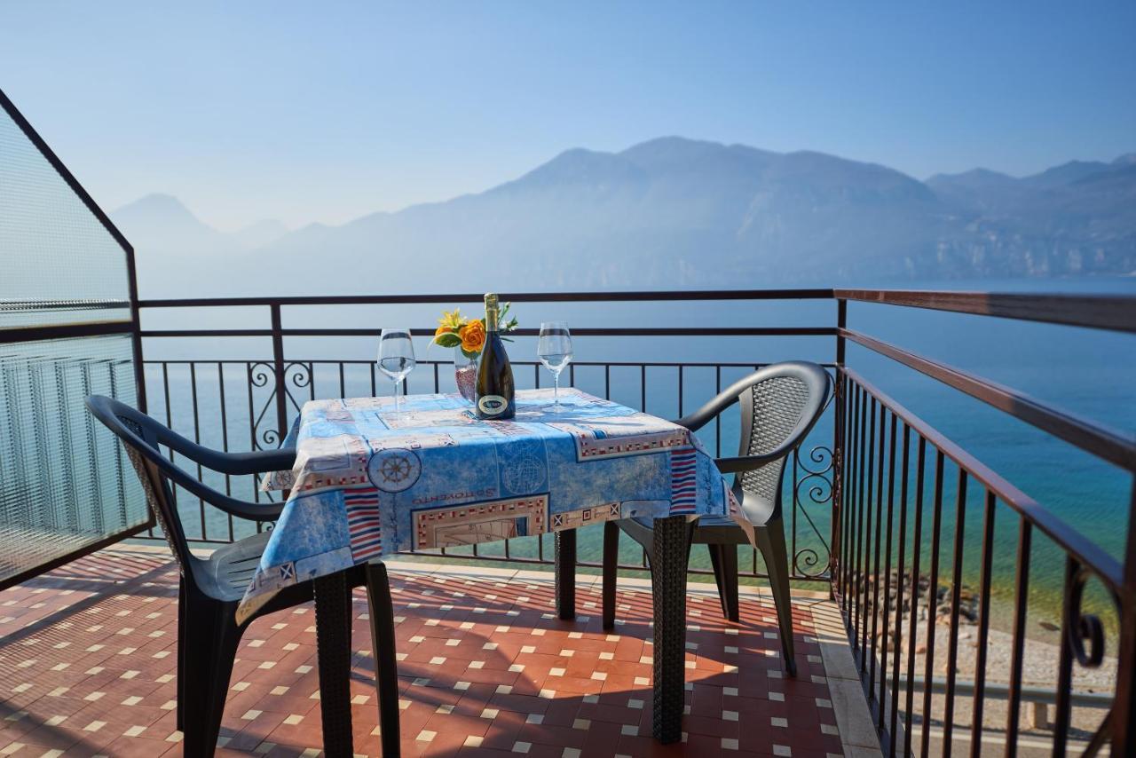 Casa Manu Apartment Brenzone sul Garda Luaran gambar