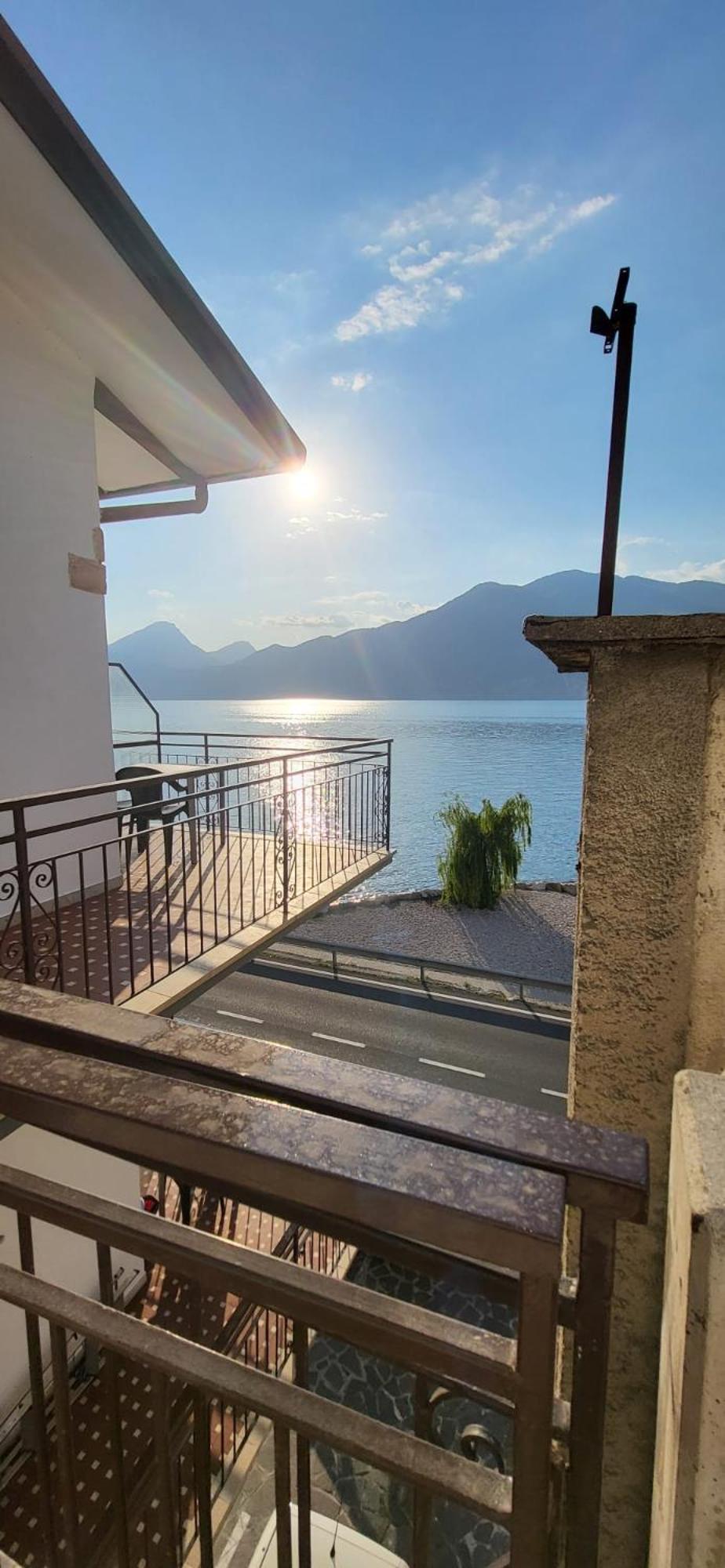 Casa Manu Apartment Brenzone sul Garda Bilik gambar