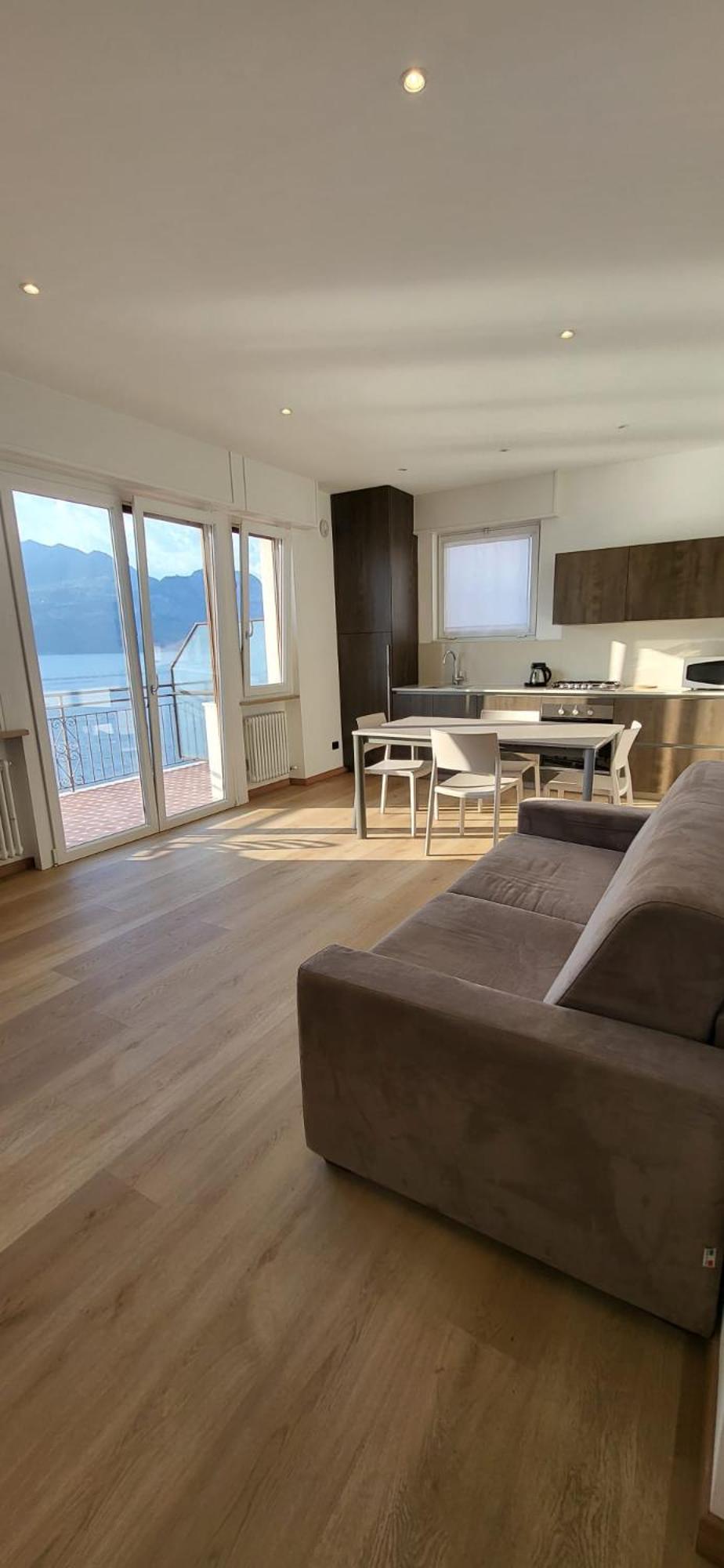 Casa Manu Apartment Brenzone sul Garda Bilik gambar
